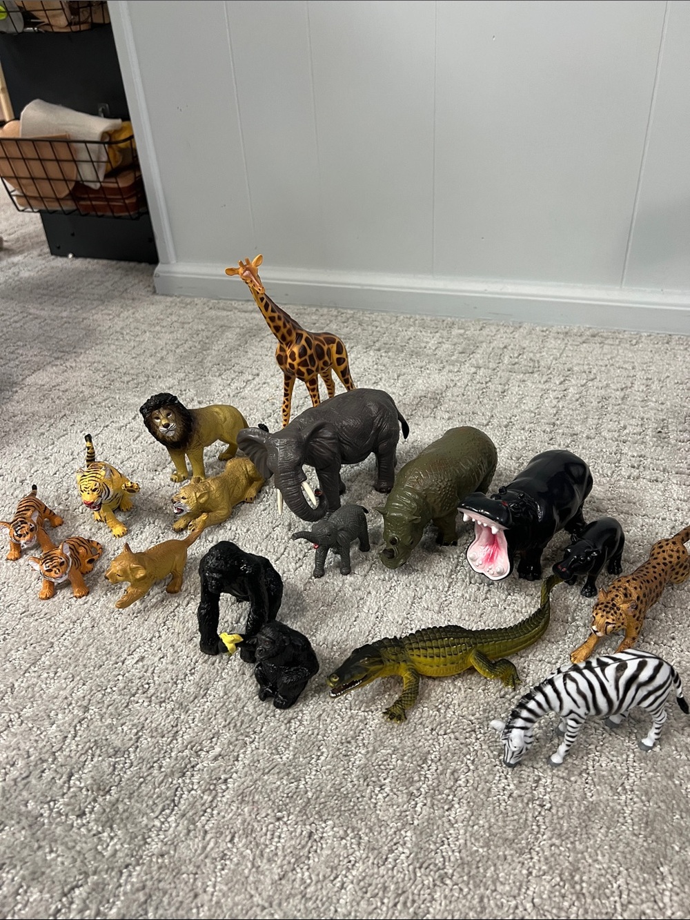 Lakeshore Learning Wild Animals Set